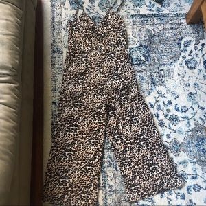 NWT 🐆 PRINT JUMPER